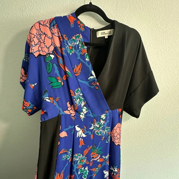 Diane Von Furstenberg Karissa Silk Blend Chiffon Floral Print Wrap Jumpsuit 6 - Picture 8 of 14